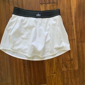 Alo yoga tennis skirt